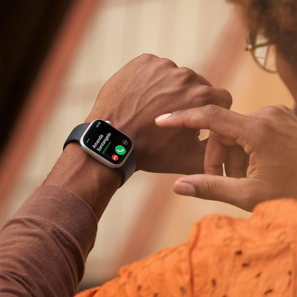 Apple Watch Series 8 - GPS 45mm - Midnight Aluminum Case w Midnight Sport Band - S/M - MNUJ3LL/A