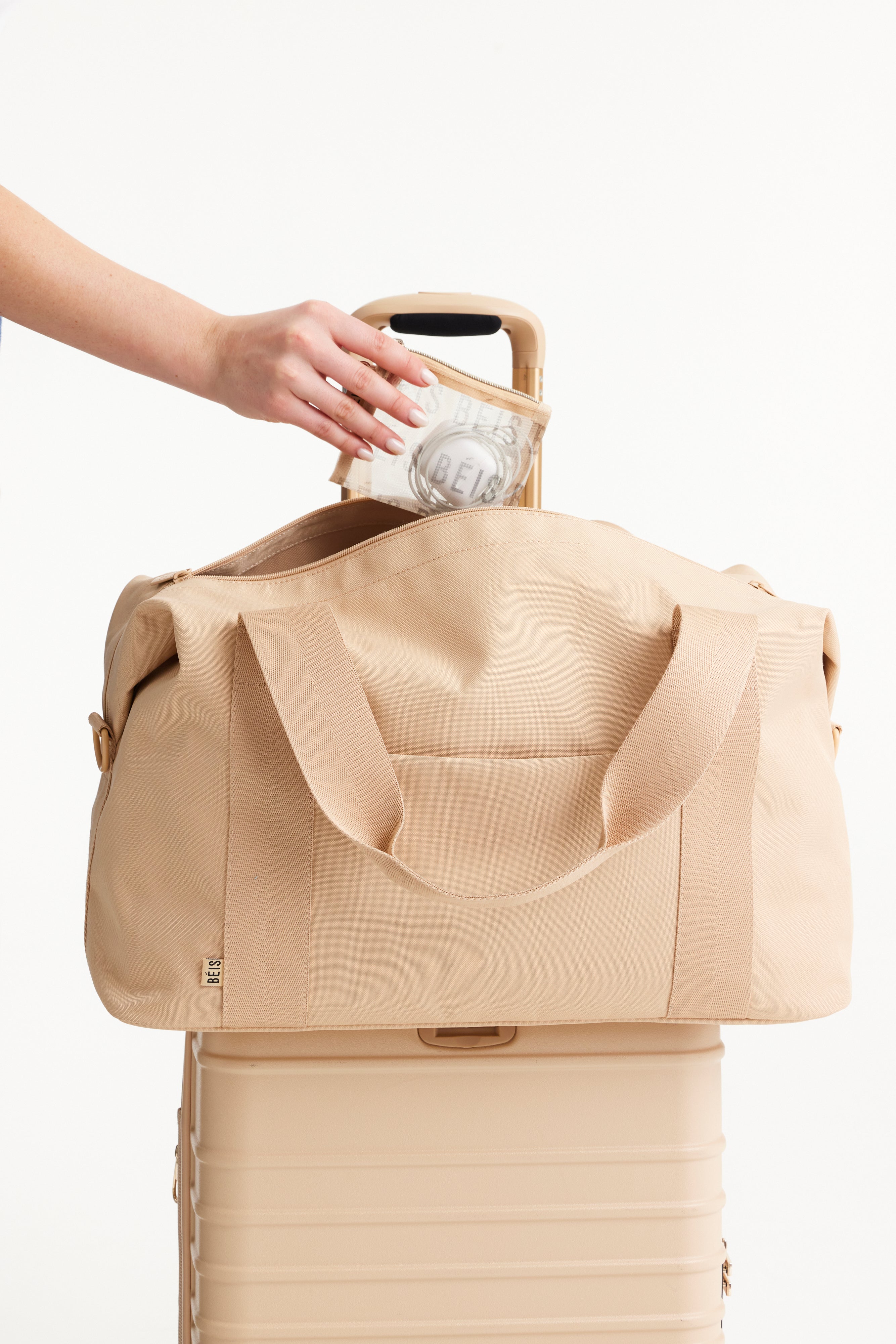 The B�ISics Duffle in Beige