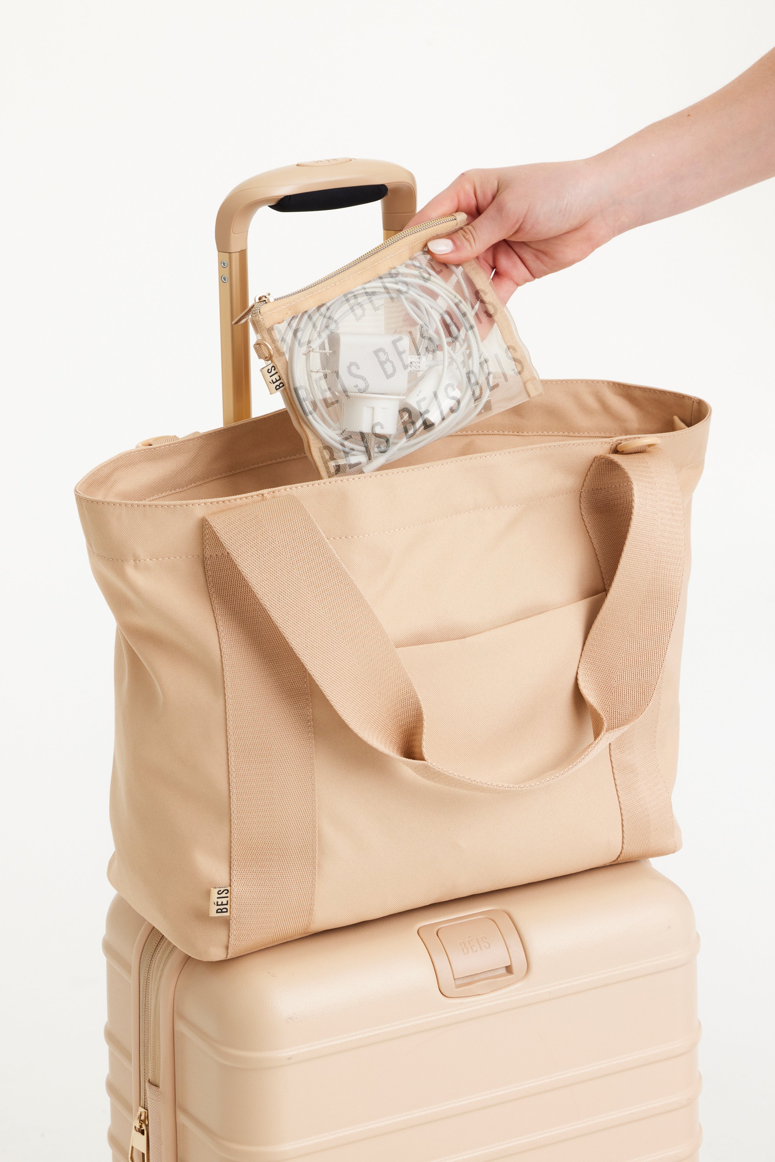 Resale The B�ISics Tote in Beige