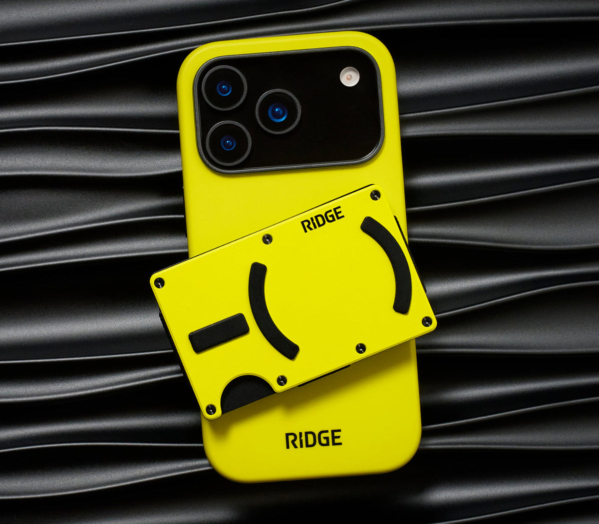 Ridge Wallet for MagSafe - Hyper Lime