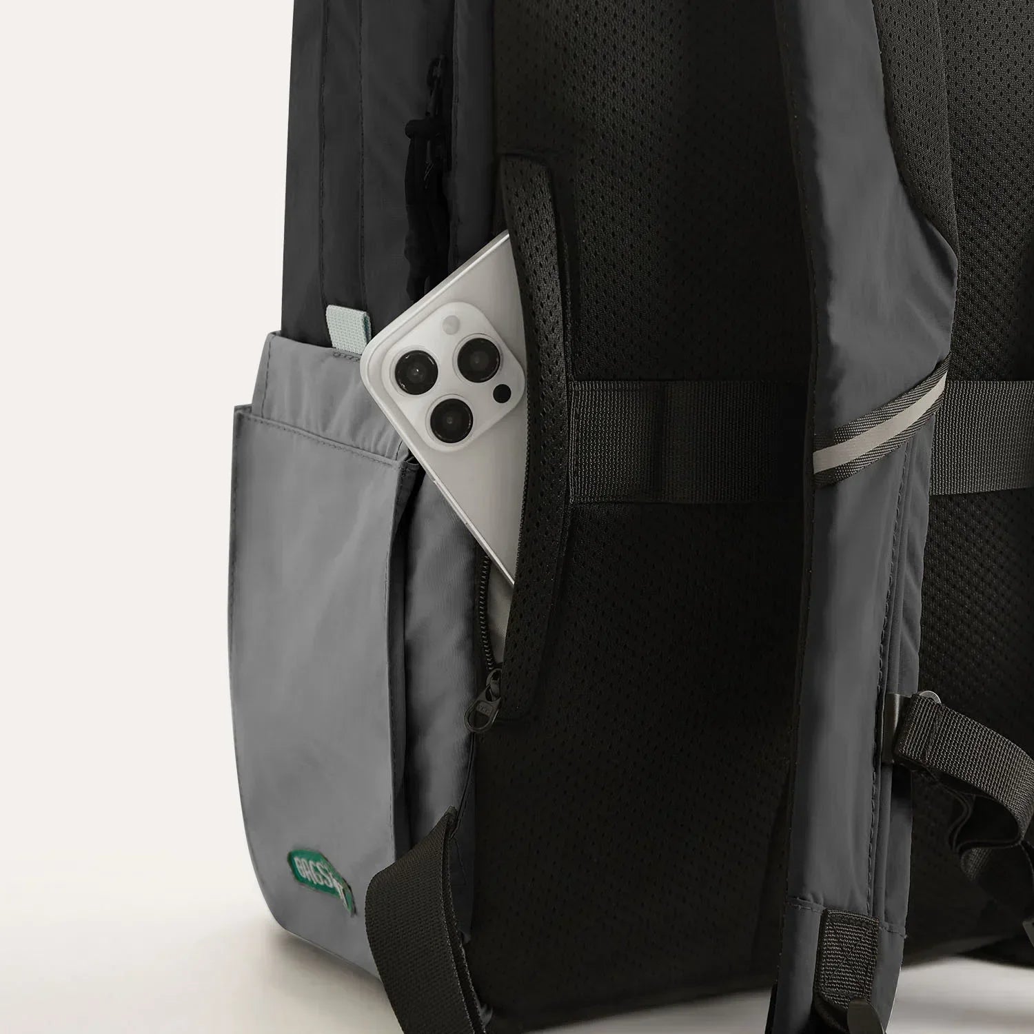 Paz 28L Backpack