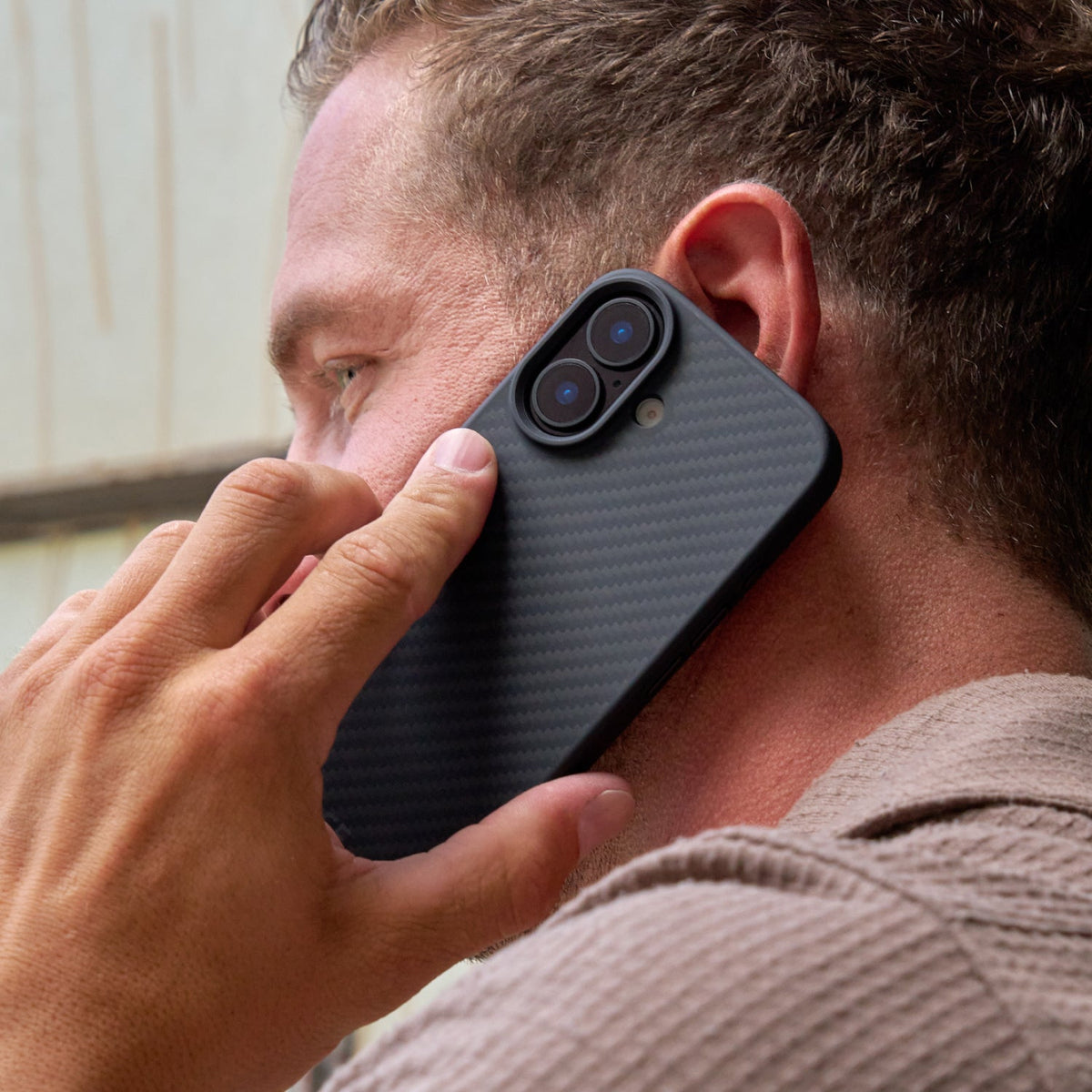 Everyday Phone Case - iPhone 17 - Carbon