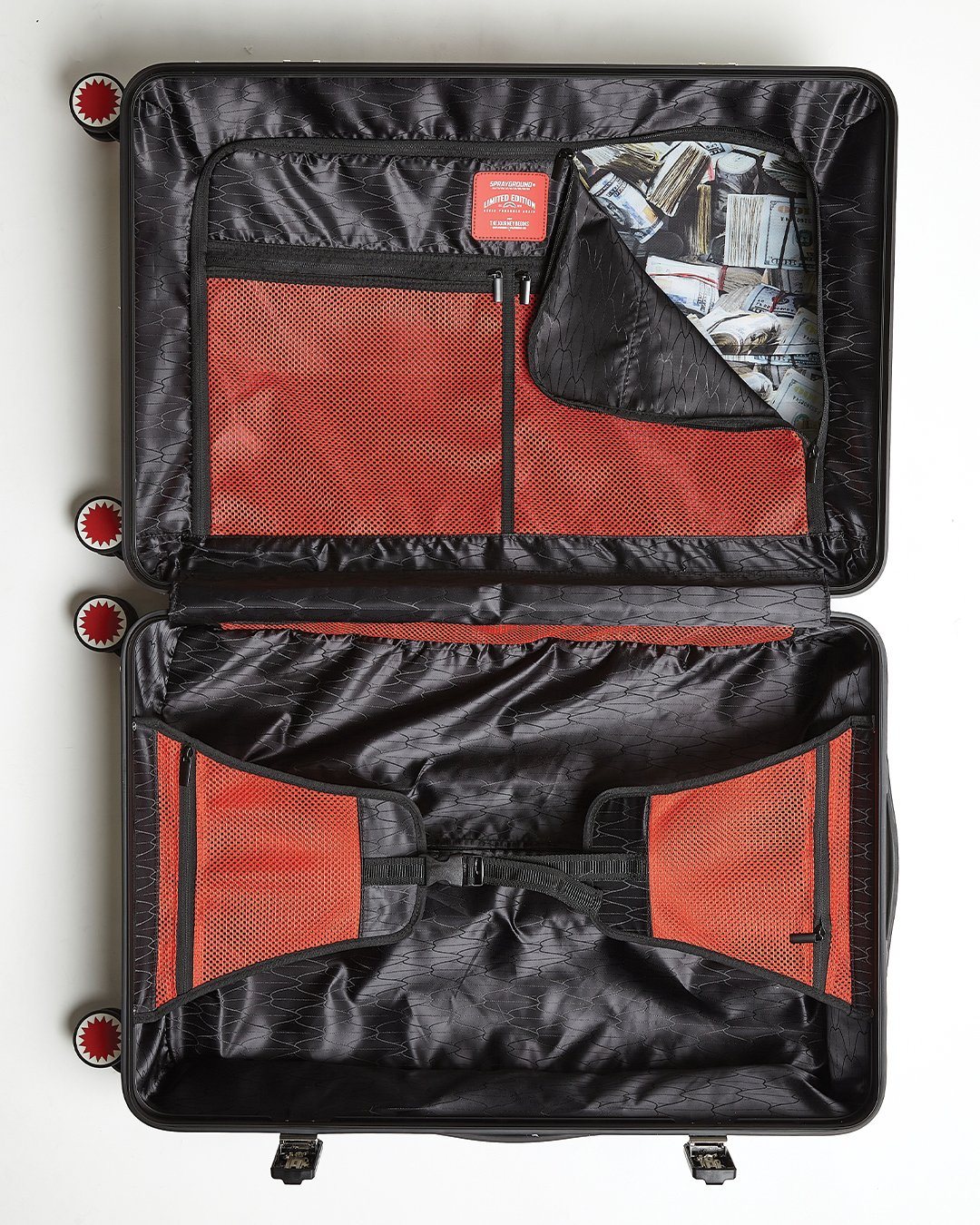 SHARKNAUTICS (CAMO) 29.5? FULL-SIZE LUGGAGE